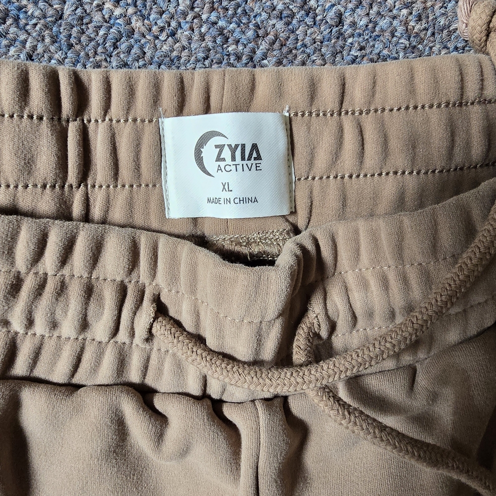 ZYIA Athletic Shorts in Light Brown Tan- size s fit - Picture 3 of 8